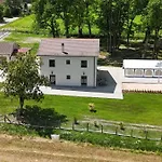 Casa vacanze Domaine Aux 64 Chenes *